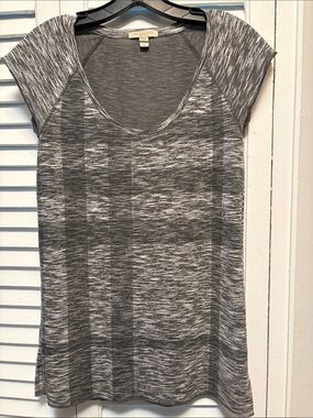 Burberry Women's Gray Space-Dye Short Sleeve Top size Small